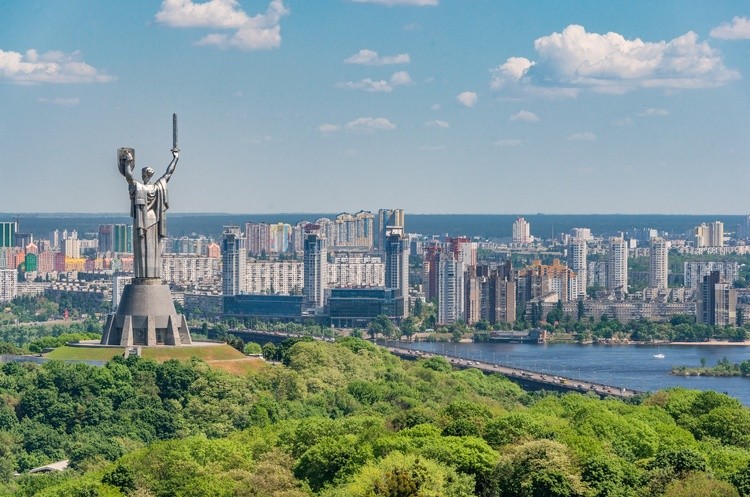 СРОЧНО СДЕЛАТЬ ЗАГРАНПАСПОРТ В КИЕВЕ
